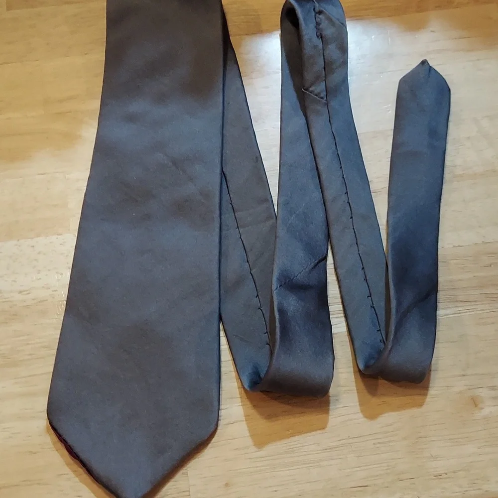 Zylos Gold‎ George Machado Charcoal Silk Tie